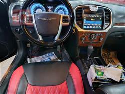 کرایسلەر 300